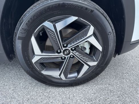 Certified 2023 Hyundai Tucson Limited AWD/4WD image 4