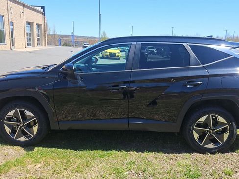 Certified 2025 Hyundai Tucson SEL AWD/4WD image 4