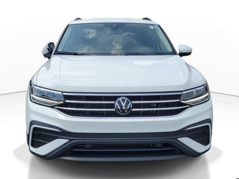 Used 2024 Volkswagen Tiguan S FWD image 2