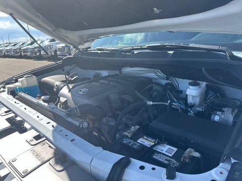 Used 2020 Toyota Tundra SR5 w/ SR5 Upgrade Package AWD/4WD image 41