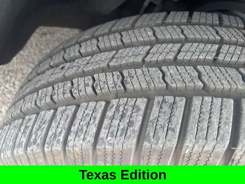 Used 2018 Chevrolet Silverado 1500 LT w/ Texas Edition image 5