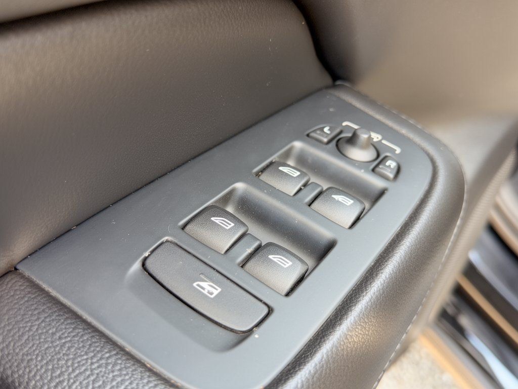 Used 2019 Volvo S60 T5 Momentum w/ Premium Package FWD image 15