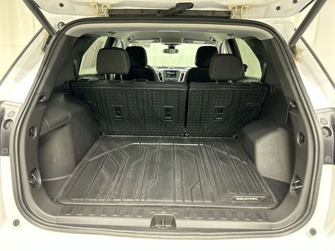 Used 2022 Chevrolet Equinox LT image 22