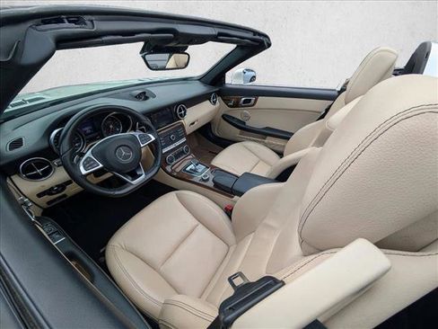 Used 2017 Mercedes-Benz SLC 300 image 10