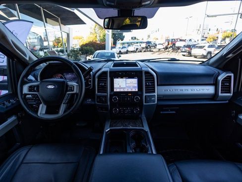 Used 2019 Ford F250 Lariat w/ Lariat Ultimate Package image 31