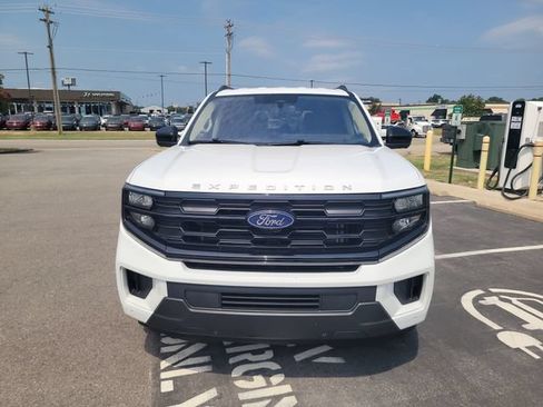 Certified 2025 Ford Expedition Active RWD image 2