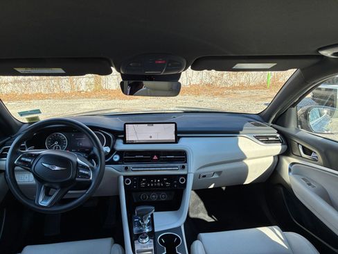 Used 2025 Genesis G70 2.5T AWD/4WD image 33