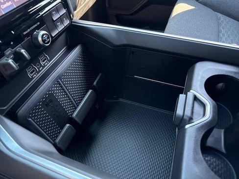 New 2025 RAM 1500 Big Horn AWD/4WD image 32