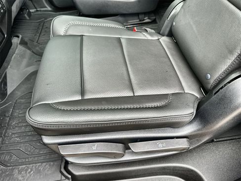 New 2026 GMC Yukon XL Denali w/ Denali Reserve Package image 17