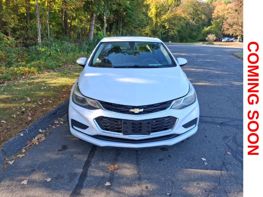 Used 2016 Chevrolet Cruze LT FWD image 3
