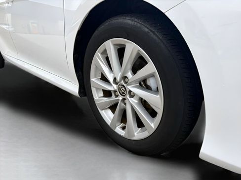 Used 2024 Toyota Camry LE image 7