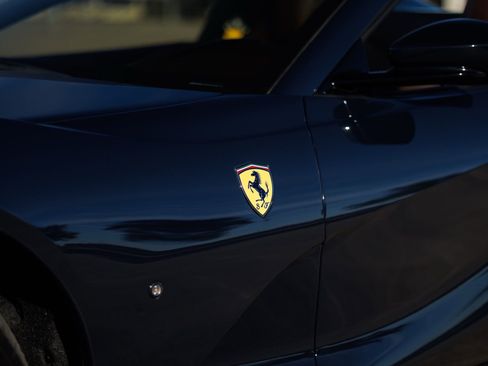 Used 2021 Ferrari 812 GTS image 30