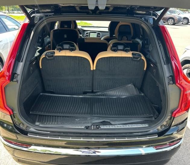 Certified 2024 Volvo XC90 B6 Ultimate w/ Protection Package Premier AWD/4WD image 6