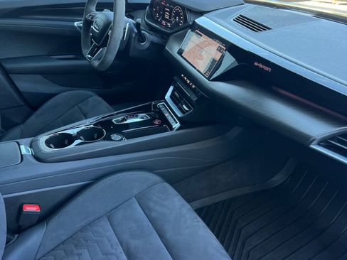 Used 2023 Audi e-tron GT Premium Plus w/ Performance Package image 18