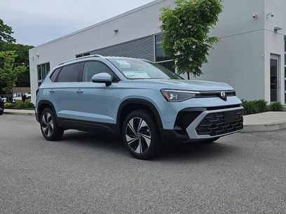 New 2026 Volkswagen Taos SE