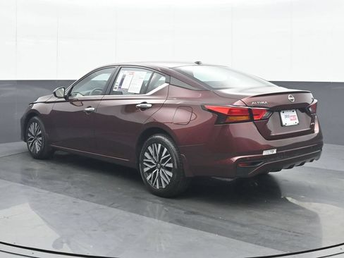Used 2024 Nissan Altima 2.5 SV AWD/4WD image 4