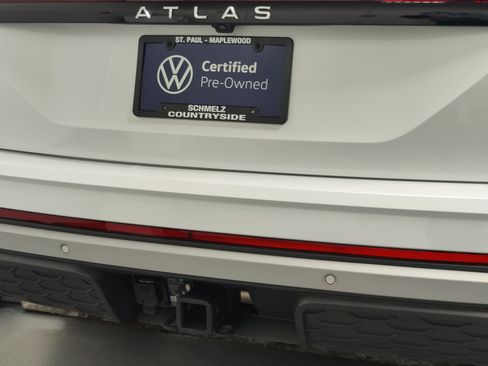 Certified 2024 Volkswagen Atlas Peak Edition SEL image 15