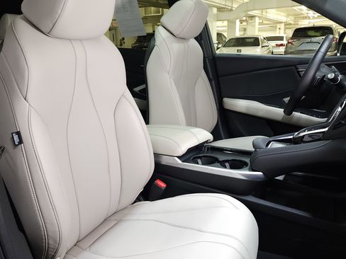 Used 2025 Acura RDX SH-AWD image 23