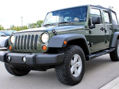 Used 2008 Jeep Wrangler Unlimited X image 3