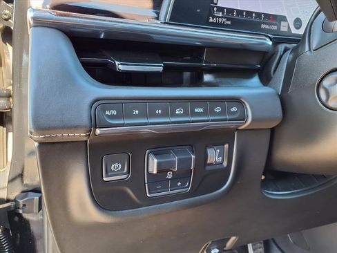 Used 2022 Cadillac Escalade ESV Sport Platinum image 30