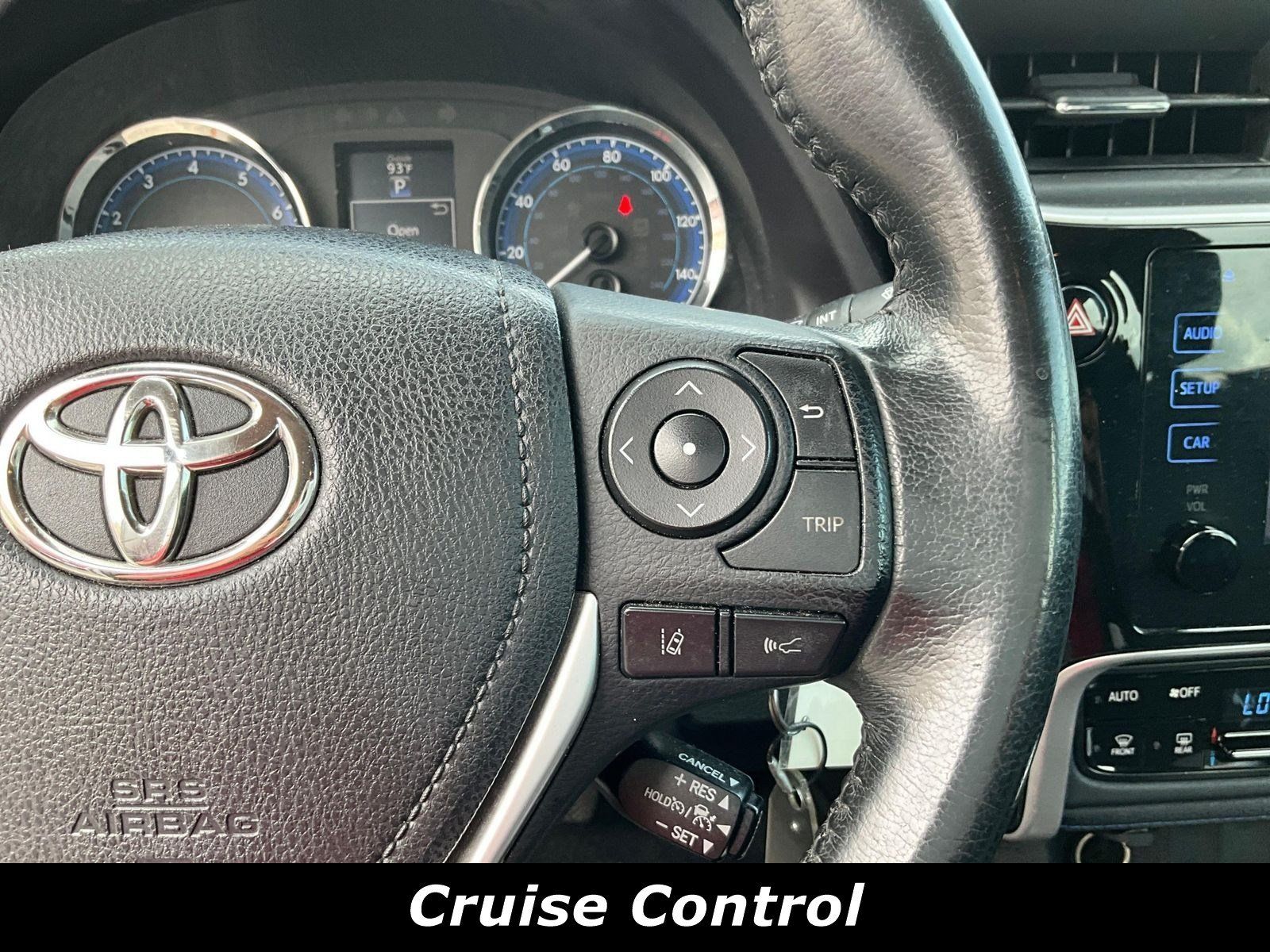 Used 2019 Toyota Corolla SE FWD image 11