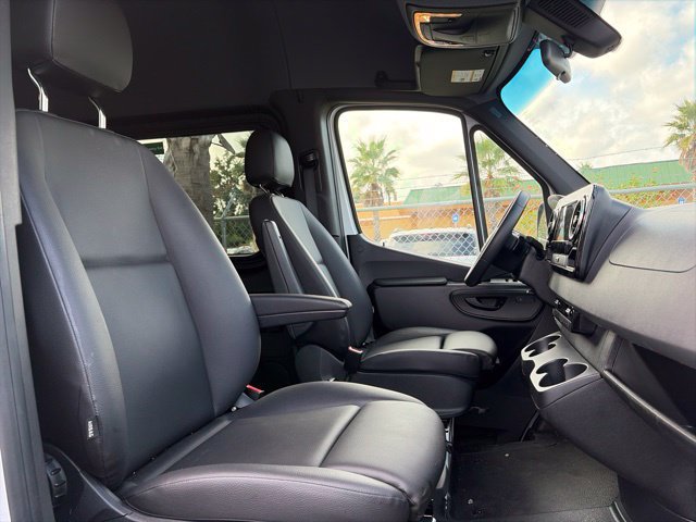 Used 2026 Mercedes-Benz Sprinter 2500 image 7