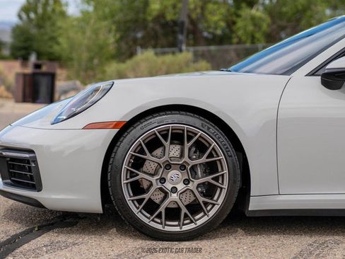 Used 2024 Porsche 911 Carrera image 4