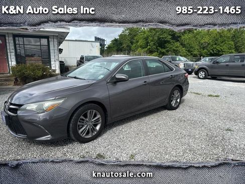 Used 2016 Toyota Camry SE FWD image 1