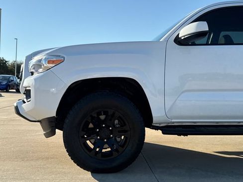 Used 2021 Toyota Tacoma SR w/ SR Convenience Package RWD image 5