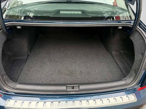 Used 2022 Volkswagen Passat 2.0T SE image 13