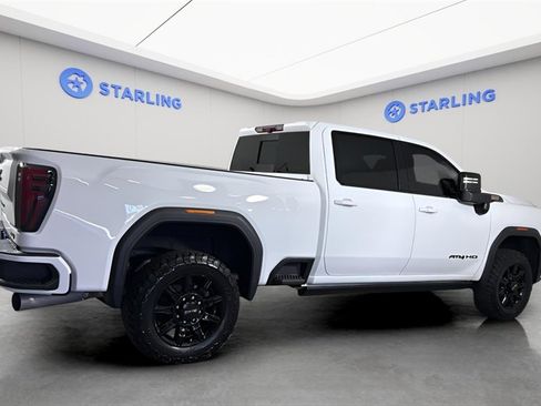 Used 2024 GMC Sierra 2500 AT4 w/ AT4 Premium Plus Package image 4