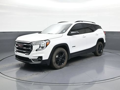 Used 2024 GMC Terrain AT4 w/ Tech Package AWD/4WD image 3