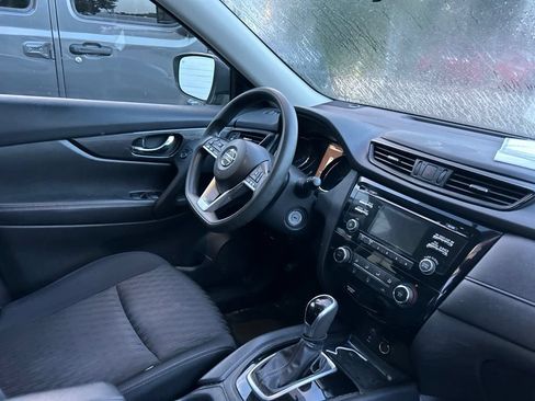 Used 2017 Nissan Rogue FWD image 8