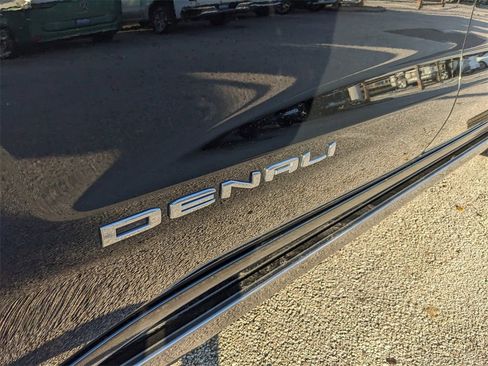 Used 2024 GMC Sierra 1500 Denali w/ Denali Reserve Package image 10