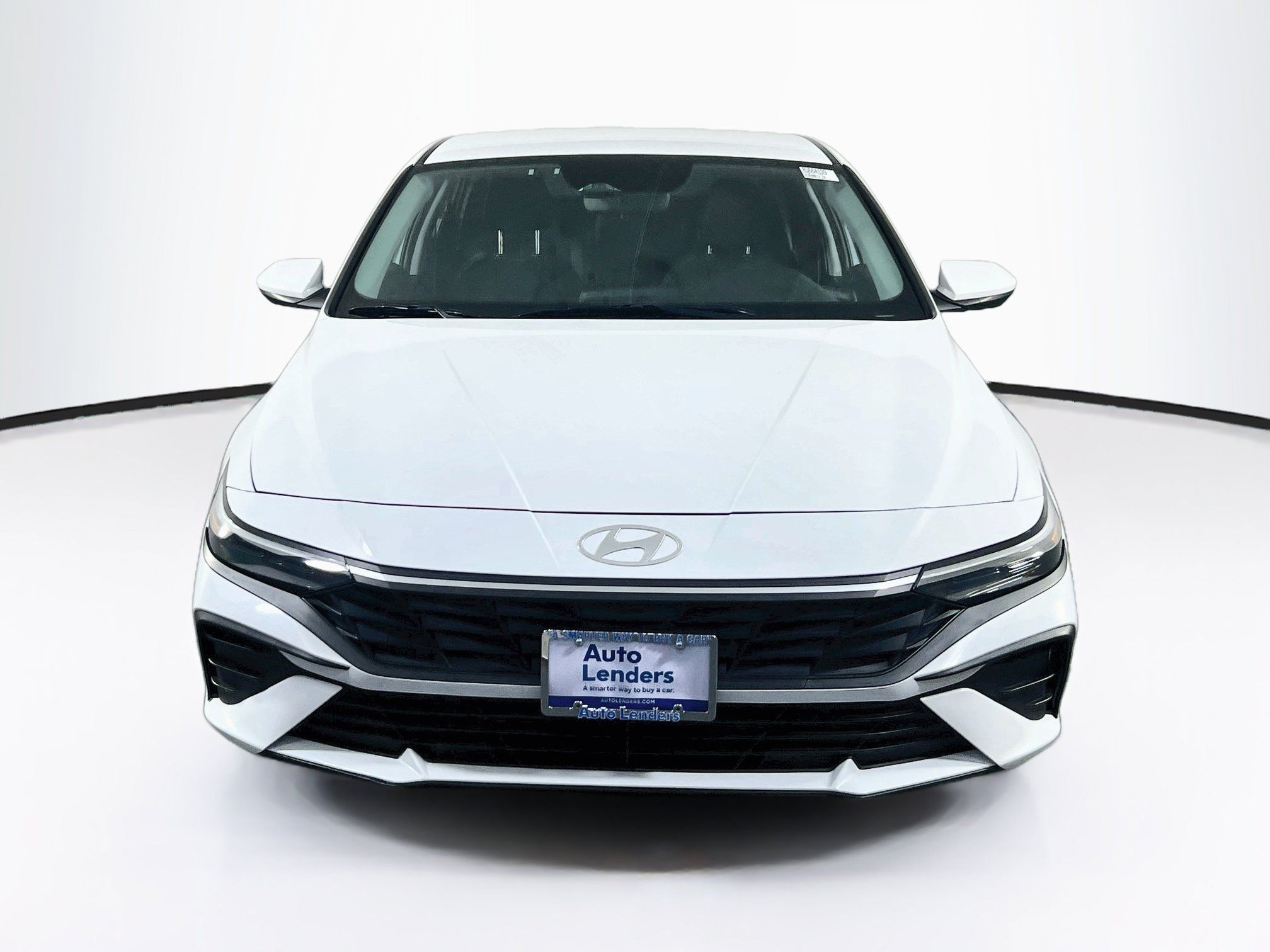 Used 2024 Hyundai Elantra SEL FWD image 2