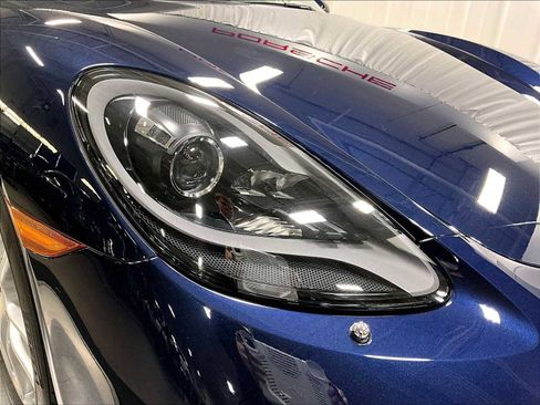 Used 2019 Porsche 718 Cayman image 15