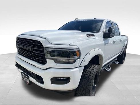 Used 2023 RAM 2500 Big Horn w/ Level 2 Equipment Group AWD/4WD image 3