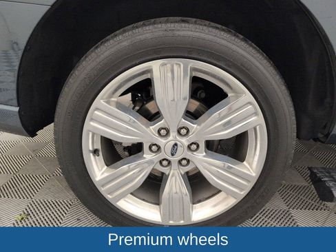 Used 2024 Ford Expedition Platinum AWD/4WD image 19