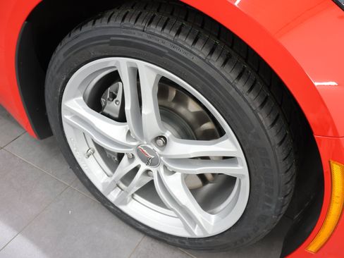Used 2017 Chevrolet Corvette Stingray Coupe w/ 1LT RWD image 3