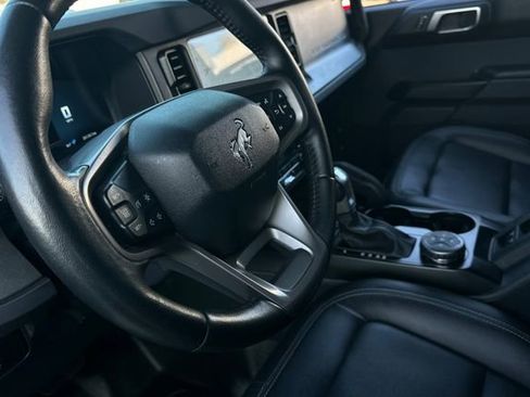 Used 2025 Ford Bronco Badlands AWD/4WD image 9