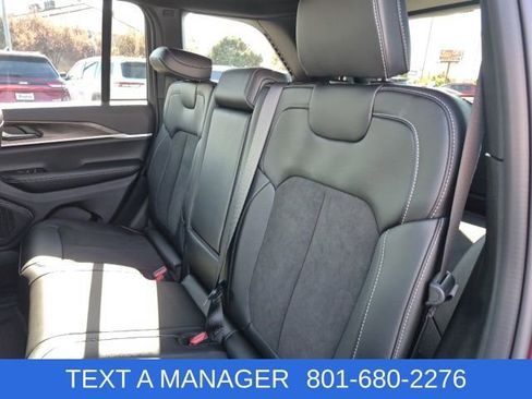 New 2026 Jeep Grand Cherokee Altitude image 13