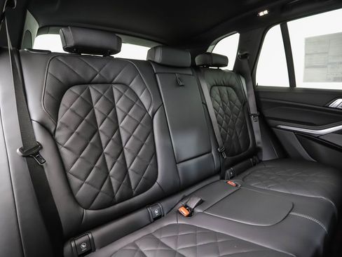 New 2026 BMW X5 xDrive50e w/ M Sport Package image 29