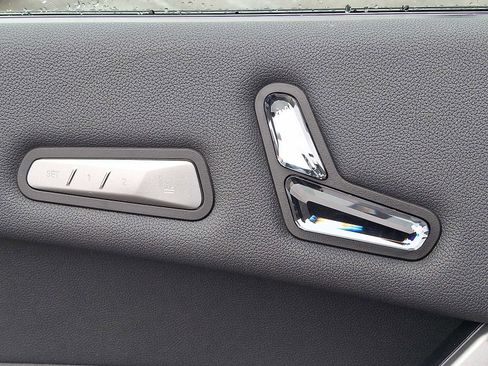 Used 2025 BMW iX M60 image 26