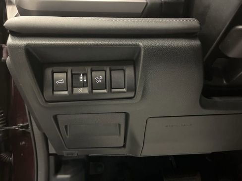 Used 2023 Subaru Outback Limited image 15