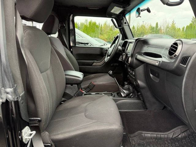 Used 2017 Jeep Wrangler Sport AWD/4WD image 11