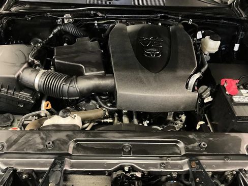 Used 2023 Toyota Tacoma SR RWD image 7