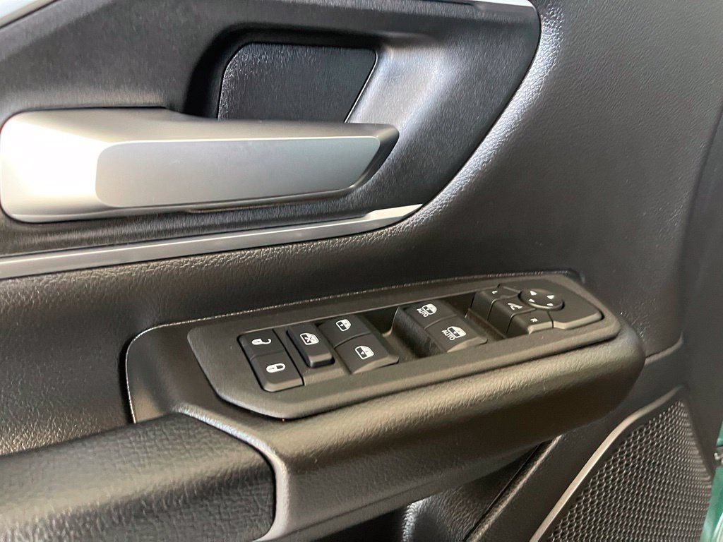 New 2026 RAM 1500 Big Horn AWD/4WD image 9