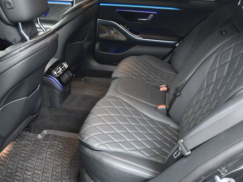 Used 2023 Mercedes-Benz S 580 4MATIC Sedan image 6