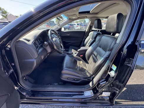 Used 2014 Acura ILX w/ Premium Package image 41