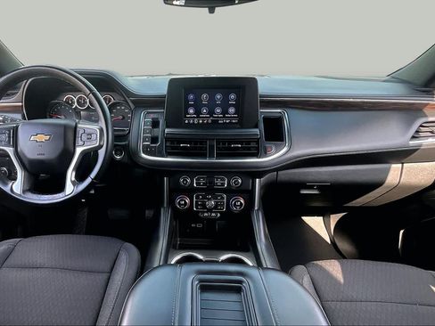 Used 2023 Chevrolet Suburban LS RWD image 16